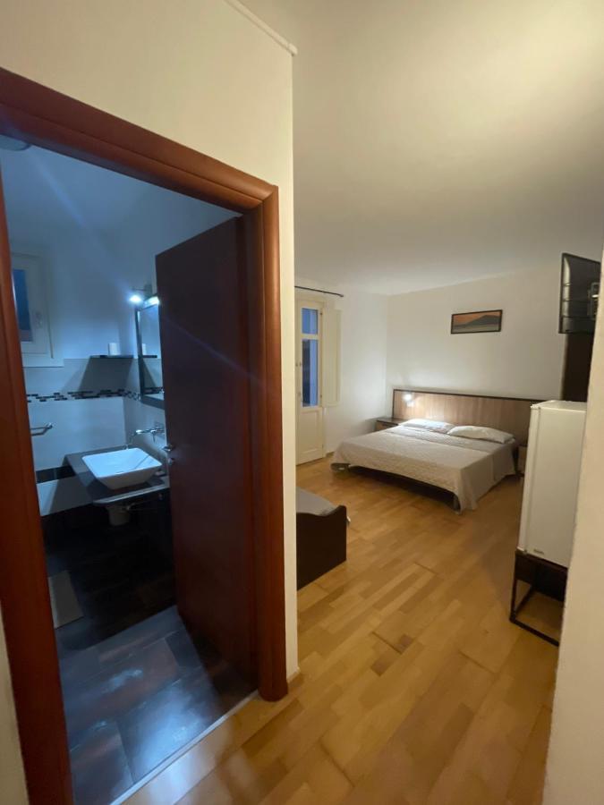 Il Vicoletto Guest House Порто Торес Екстериор снимка