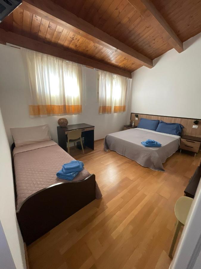 Il Vicoletto Guest House Порто Торес Екстериор снимка